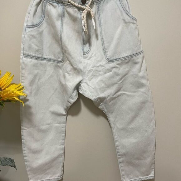 NWT Free People One Teaspoon Brando
Shabby Kingpins
Light blue jeans size XS - Picture 8 of 11